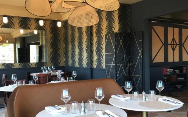 Logis Hôtel Restaurant Le Plantevin