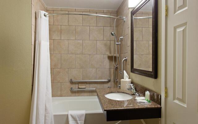 Staybridge Suites Fairfield Napa Valley Area by IHG