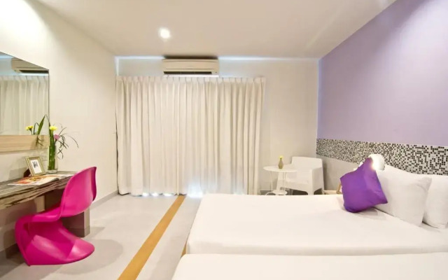 Grand Bella Hotel