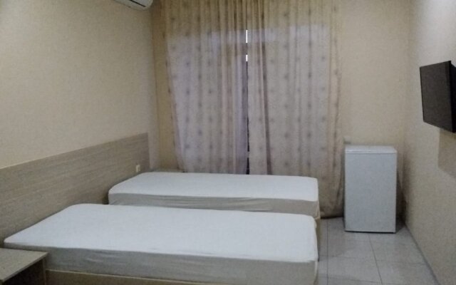 Apartamentyi-Studiya Na Telmana	