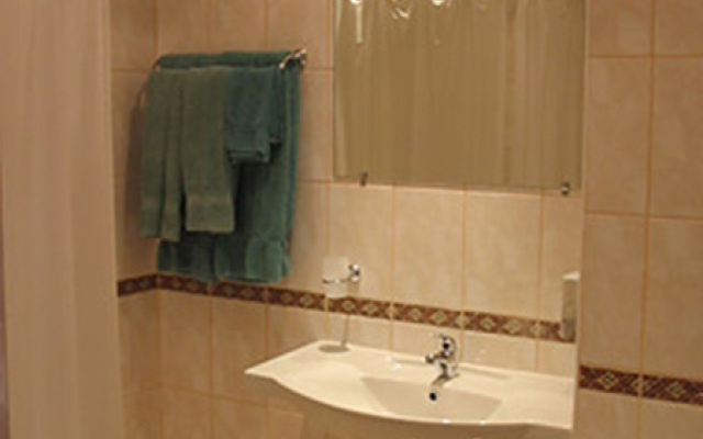 Dahlia Garden Hotel