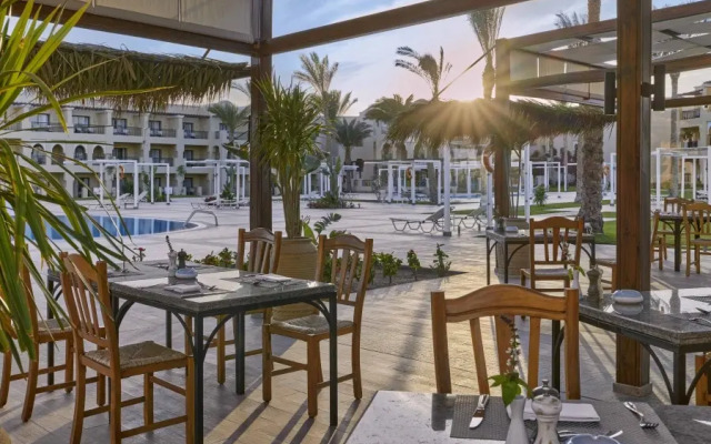 Jaz Samaya Resort
