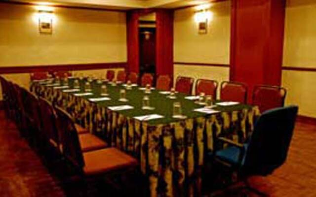 Abu Sarovar Portico Hotel - Chennai