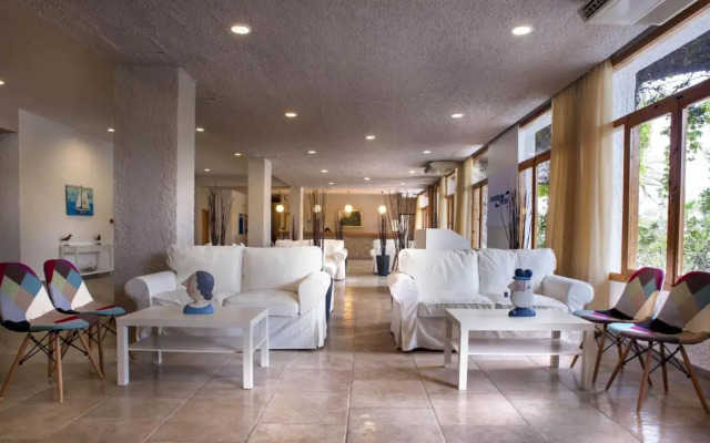 The Grove Seaside Hotel