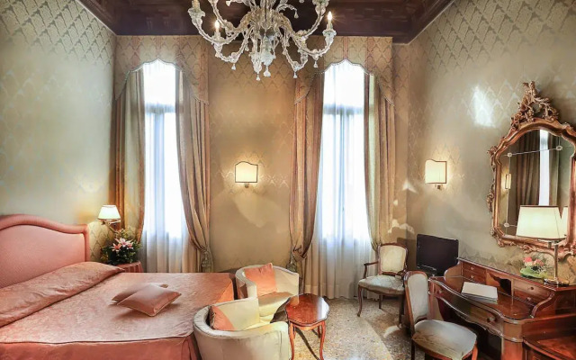 Colombina Hotel