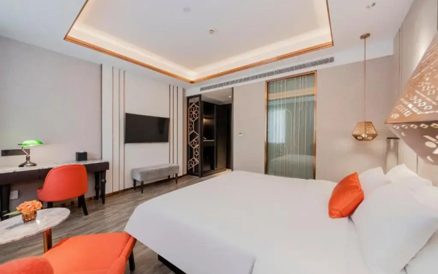Yitel Premium Shanghai People Square Nanjing Road Pedestrian Street Shop