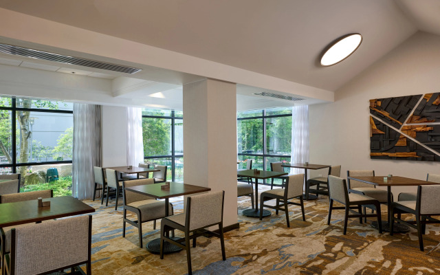 Pittsburgh Airport Marriott