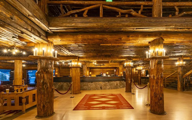 Old Faithful Inn — Inside the Park Hotel