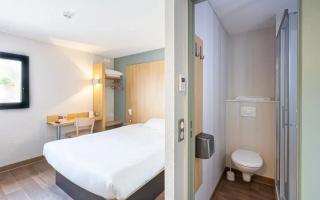 B&B HOTEL ANGERS Parc Expos