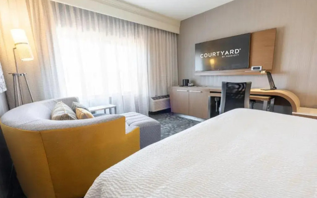 Courtyard by Marriott Cleveland Willoughby