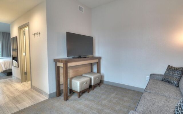 Holiday Inn & Suites Pigeon Forge Convention Center by IHG