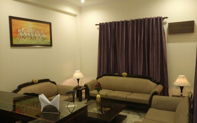Itsy Hotels Swastika Inn Sector 26