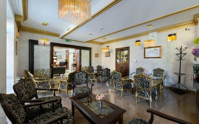 Hotel Aurum