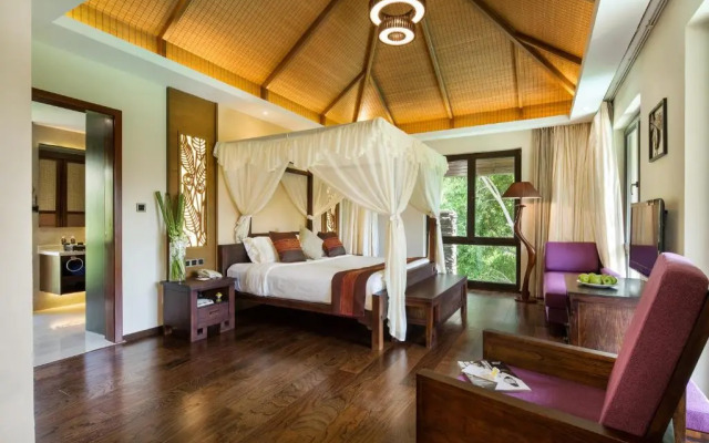 Yalong Bay Villas & Spa