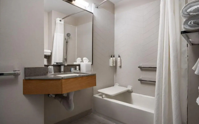 Fairfield by Marriott Inn & Suites Helena North Hotel