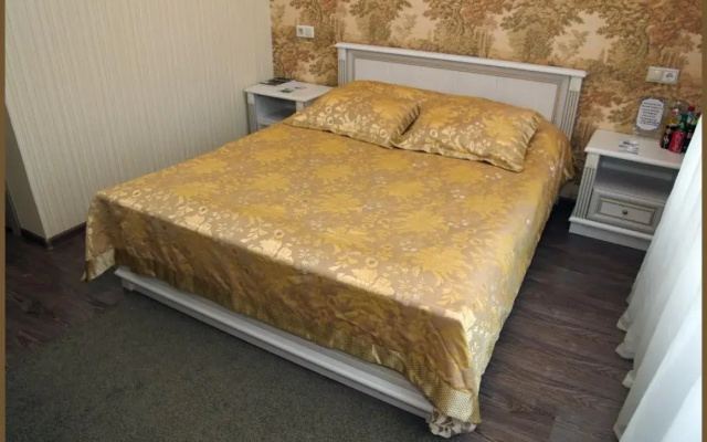 Gostinitsa #1