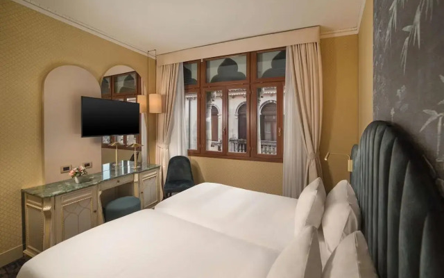 NH Venezia Santa Lucia Hotel