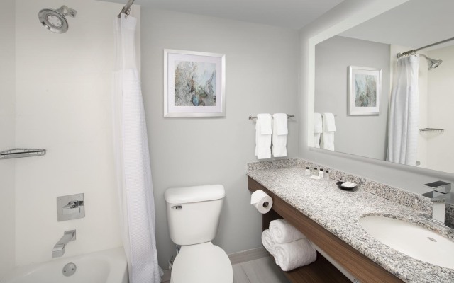 Crowne Plaza San Antonio Airport by IHG