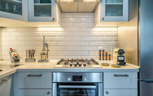 Maison48 U Isaakievskogo Sobora