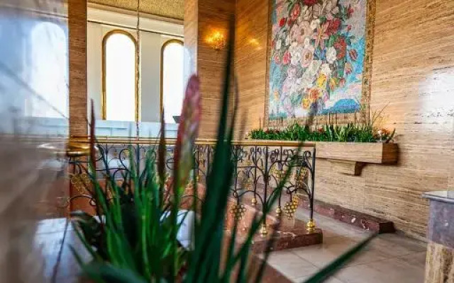 Grand Hotel International