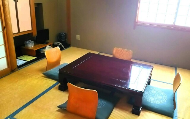 Zentsuji Station Hotel