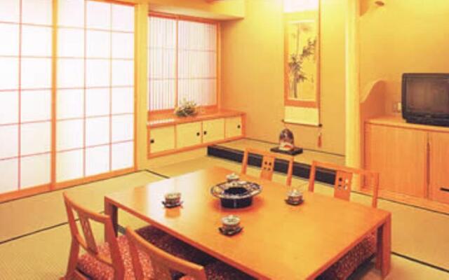 Sapporo Sumire Hotel