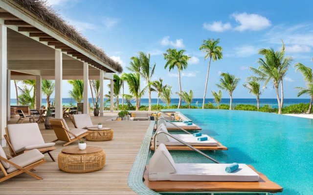 Hilton Maldives Amingiri Resort & Spa