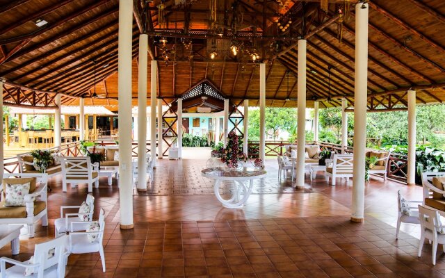Rancho Guacamayos Hotel 