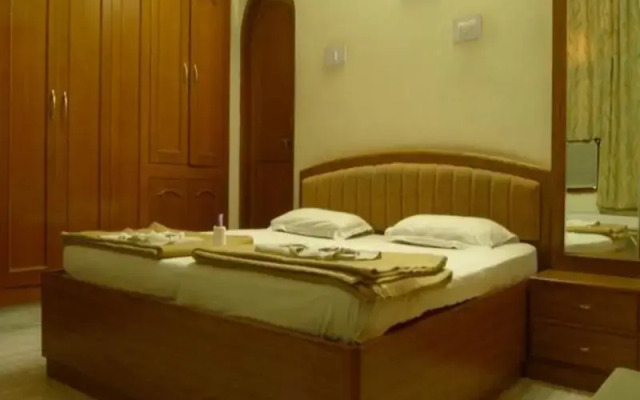Hotel Kiran Palace