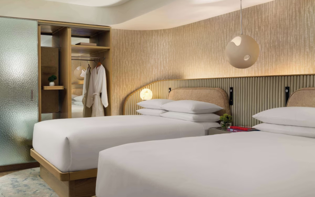 Andaz Miami Beach – by Hyatt Hotel