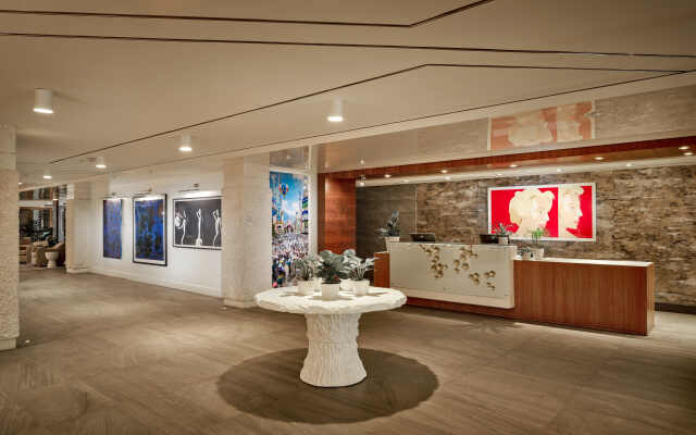 Waterstone Resort & Marina Boca Raton, Curio Collection by Hilton