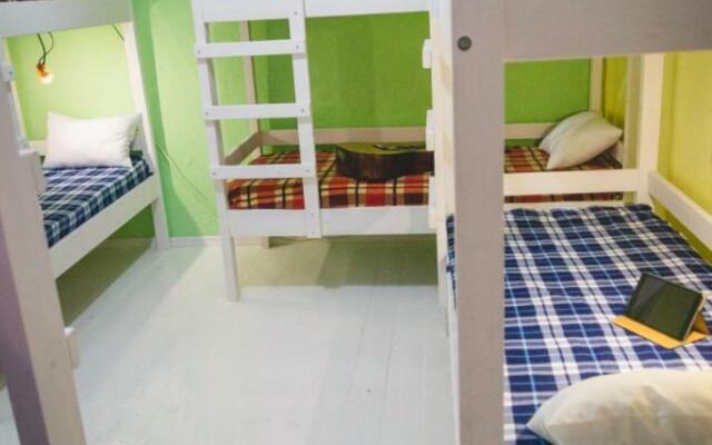 Iq Hostel