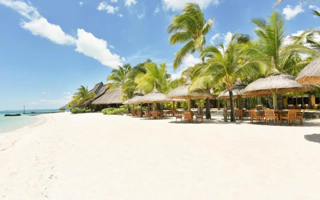 Paradis Beachcomber Golf Resort & Spa