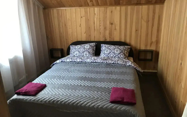 Guest house on Vesennya 32b