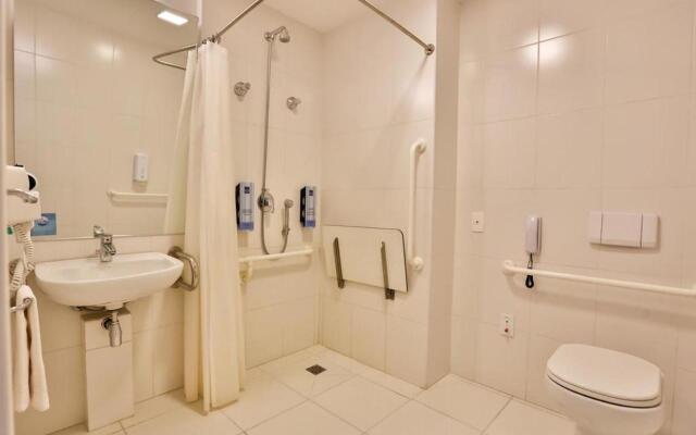 Summit Suítes Pindamonhangaba