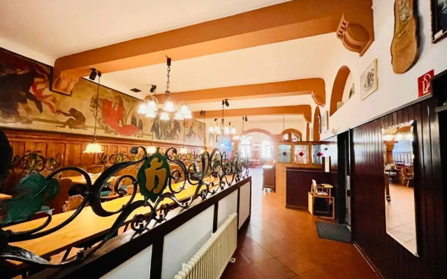 Hotel Hoepfner Burghof