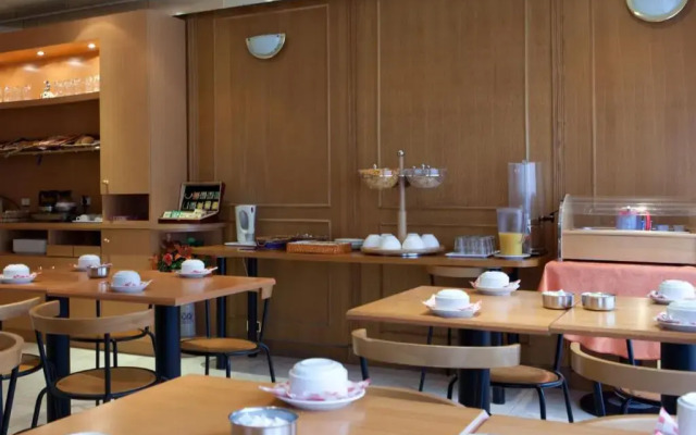 Hotel Cosmotel
