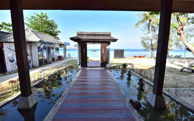 Отель Koh Ngai Thanya Beach Resort