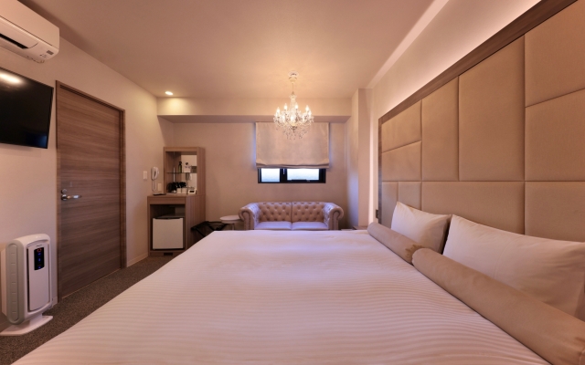Doutonbori Crystal Hotel