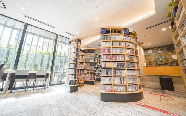 Quintessa Hotel Tokyo Haneda Comic & Books