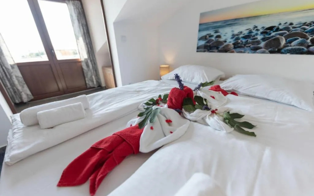 Aparthotel Plat