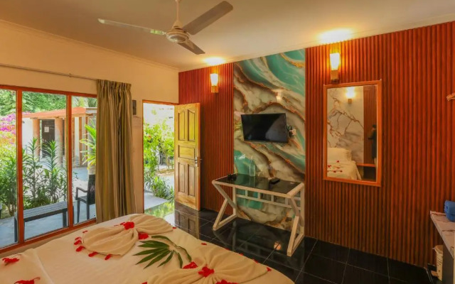 Thoddoo Beach Holiday Inn