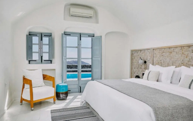 Vedema, a Luxury Collection Resort, Santorini