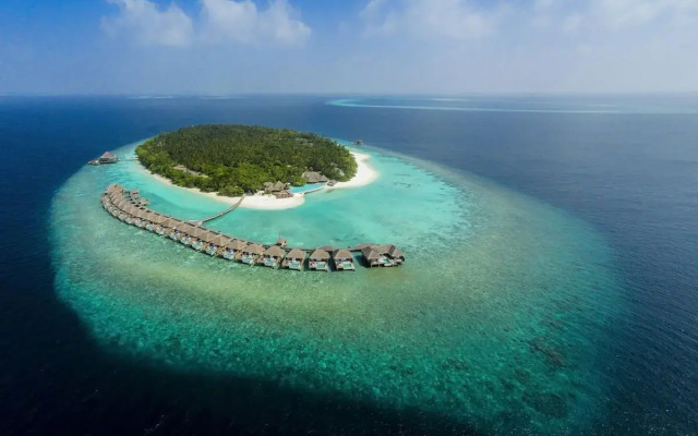 Dusit Thani Maldives Resort