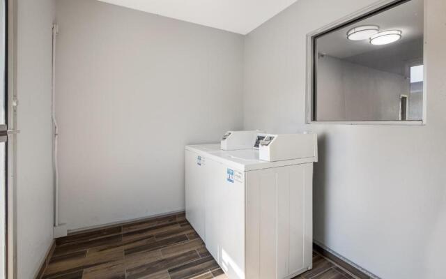 Hometowne Studios Orange, Tx