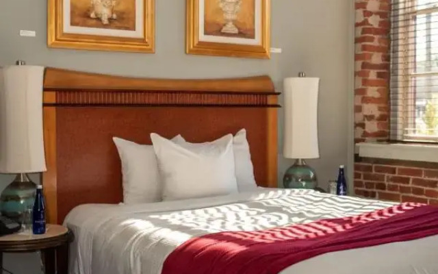 Lancaster Arts Hotel