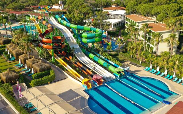 Crystal Flora Beach Resort – All Inclusive