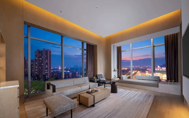 Amore Hotel – Balcony – Baoding