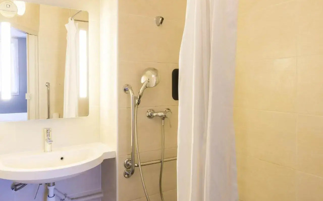 B&B HOTEL Auxerre Monéteau