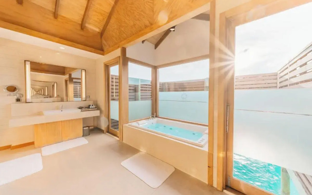 Hideaway Beach Resort & Spa